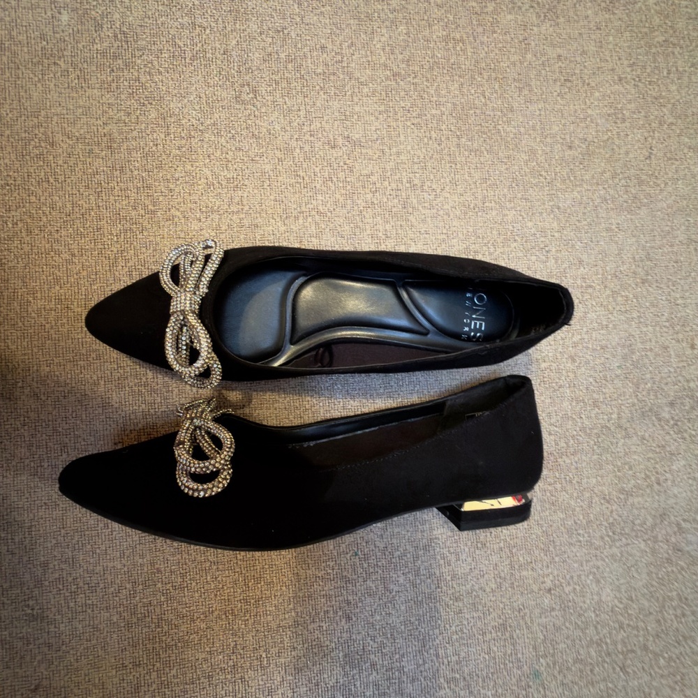 $69.50 Jones New York Women's Quinnie Pointed Toe Embellished Dress Flats size 9 - Picture 5 of 12